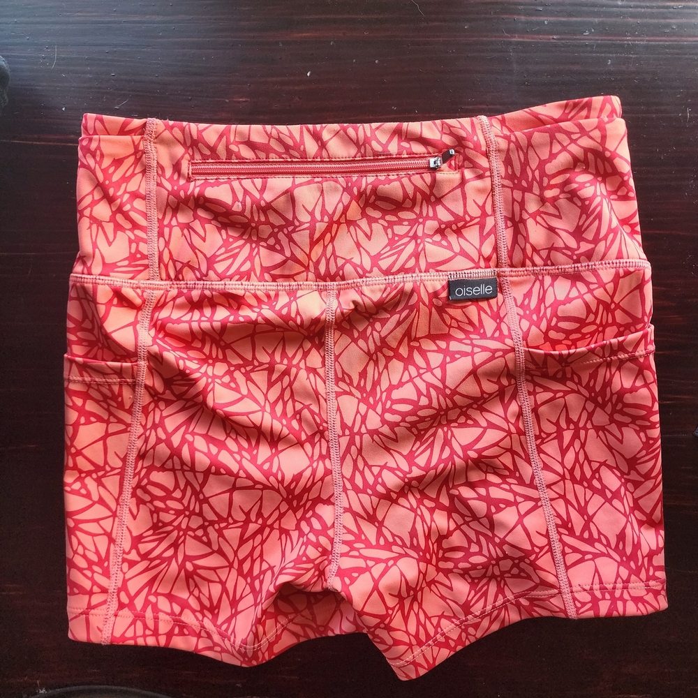 Oiselle Dart Shorts Mini 2" - Picture 2 of 3
